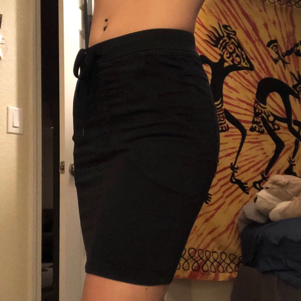 Black pencil skirt